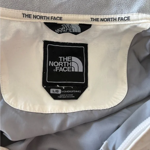 The North Face White Rain Jacket - Picture 3 of 3